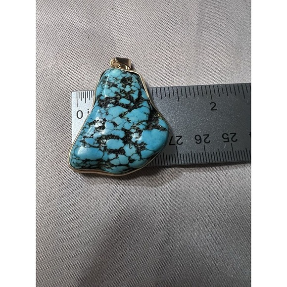 1.9G TURQUOISE PENDANT, BRACELETS AND EARRINGS (2365) - Picture 4 of 4